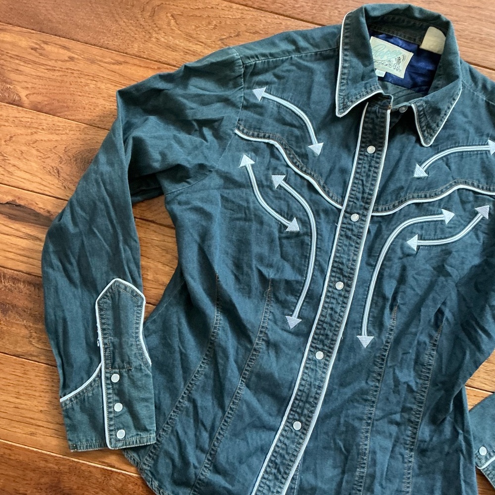 Roper Gray Button Down, Pearl Snaps, Large - Picture 2 of 9